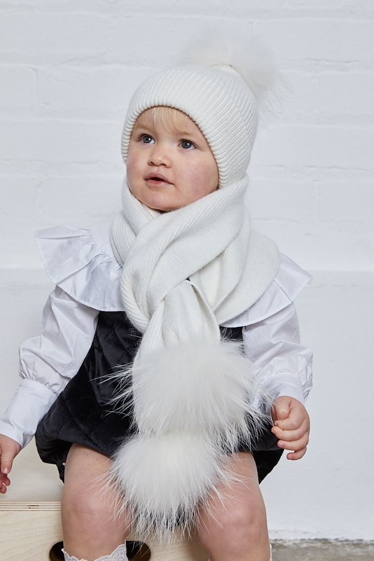 White stuff hat hot sale and scarf set