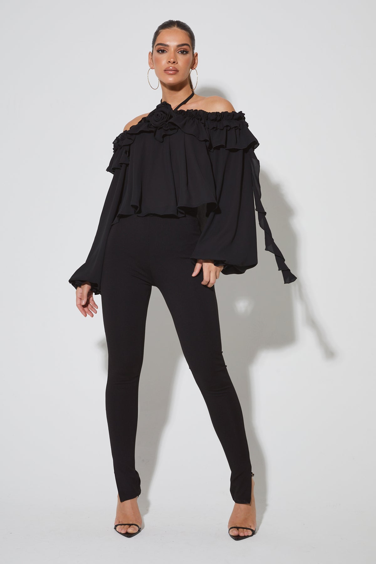 Ruffle store shoulder blouse